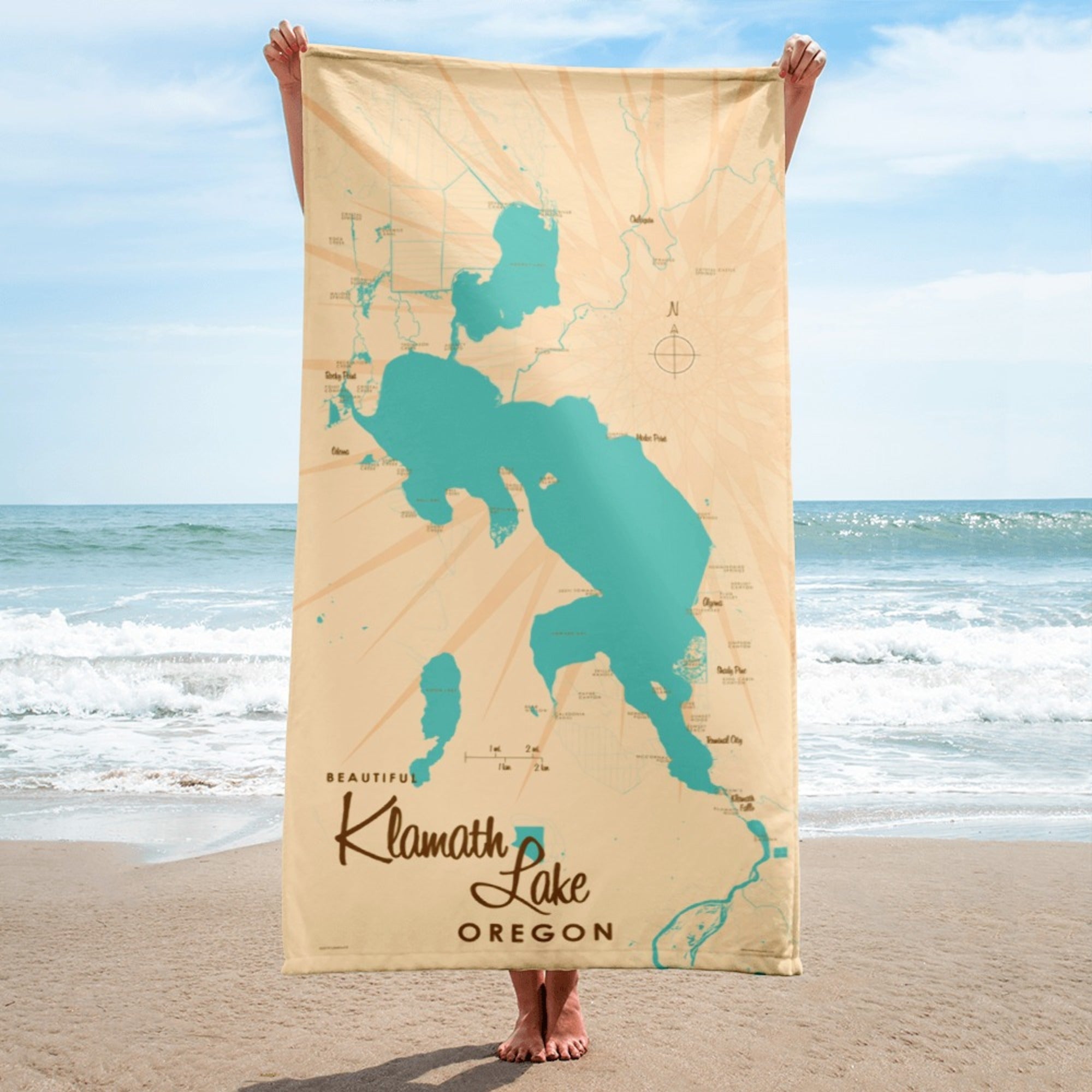 Klamath Lake Oregon Beach Towel